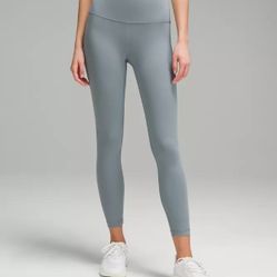 Lululemon Belgian Blue Wunder Train