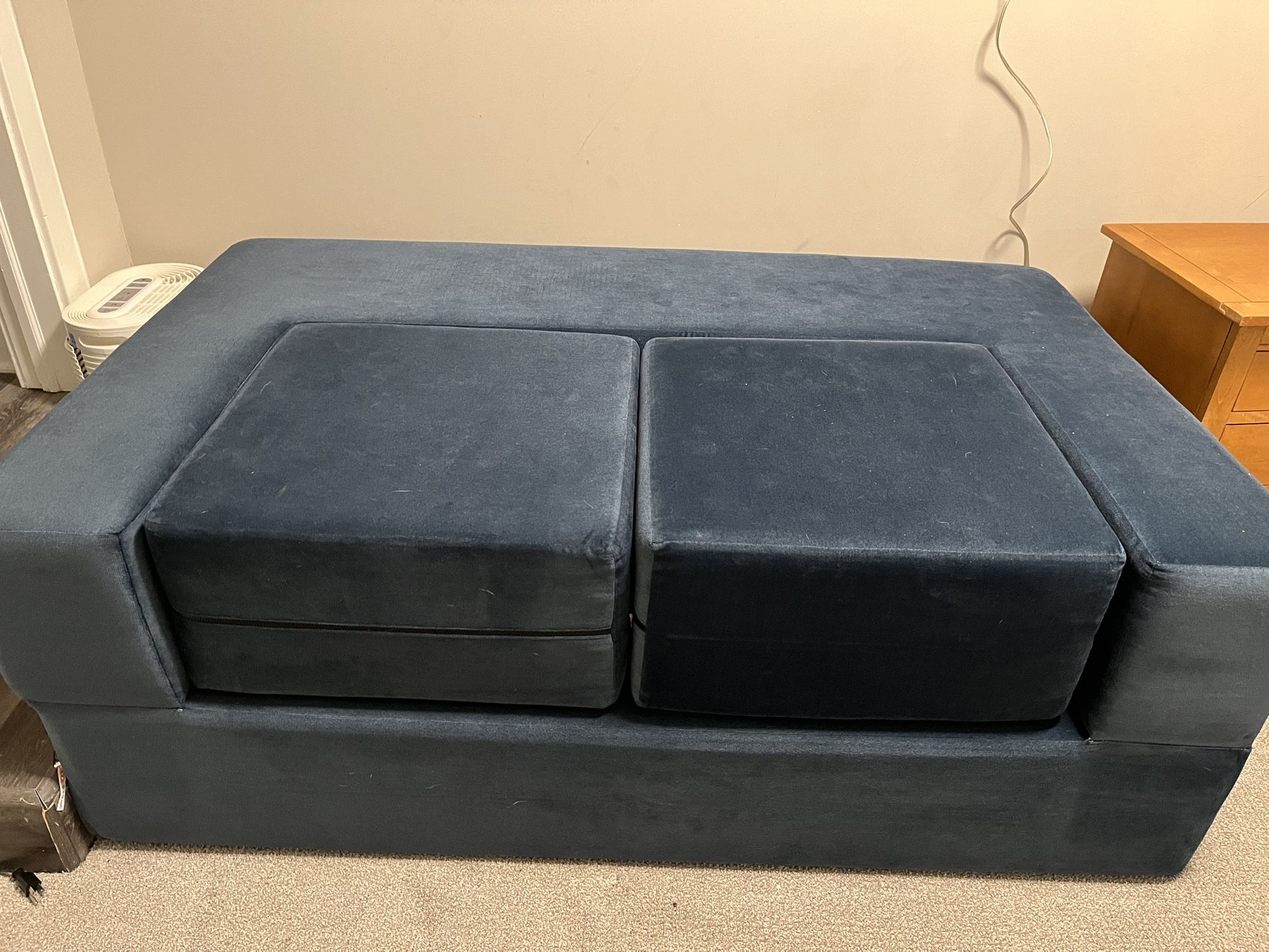 Convertible Sleeper Loveseat & Ottomans