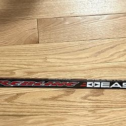 Easton Redline EA70+ Hockey Stick – 100 Flex, Stiff Shaft, Senior Size
