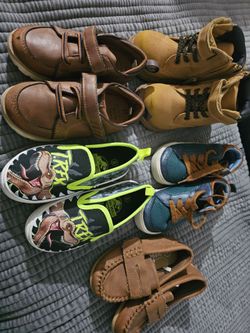Boy Shoes Size 8 childrens