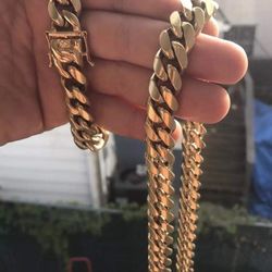 14MM Cuban Set 14K Gold Plated Doesnt Loses Color 