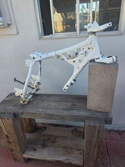 Bobbed Yamaha tw200 frame