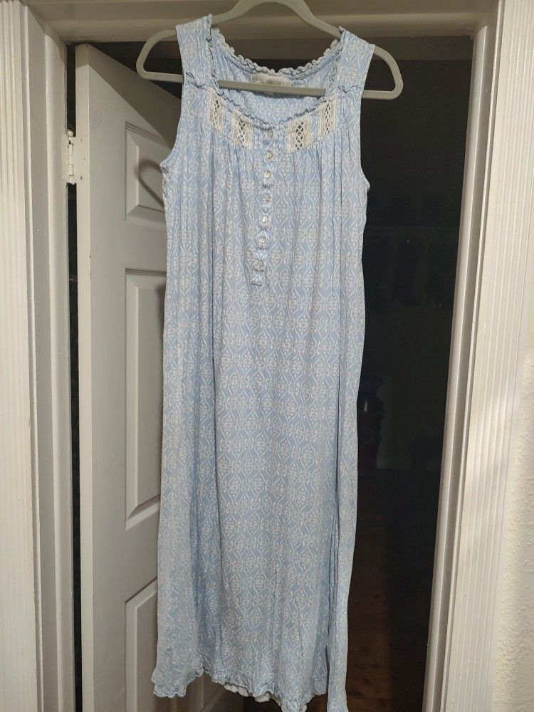 Long And short Flannel And cotton night gowns