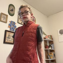 Reddish Orange Quilted Vest; Size Small