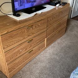 Six draws dresser