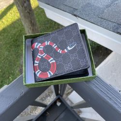 Gucci wallet