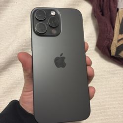 iPhone 16 Pro Max