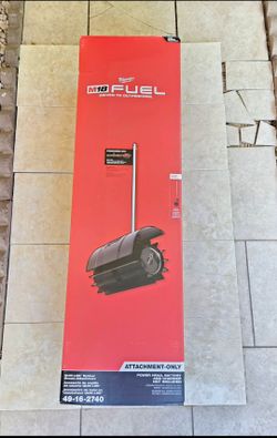 Milwaukee M18 QUIK-LOK Broom Attachment