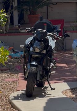 2023 BMW F900R