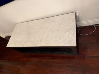 Pottery Barn Folsom 53” Marble Coffee Table – Beautiful Statement Piece