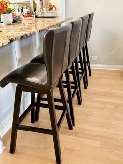 Bar Stool. Set of 4