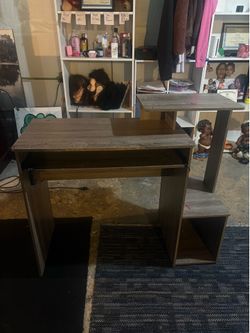 Gaming desk