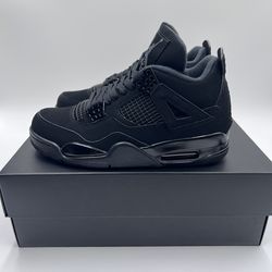 Black cat Jordan 4 retro