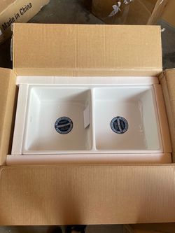 30 in. Farmhouse/Apron-Front Undermount Double Bowl Crisp White Fireclay Kitchen Sink