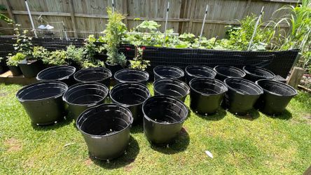 POT / POTS For Plants 27.50 Gallons