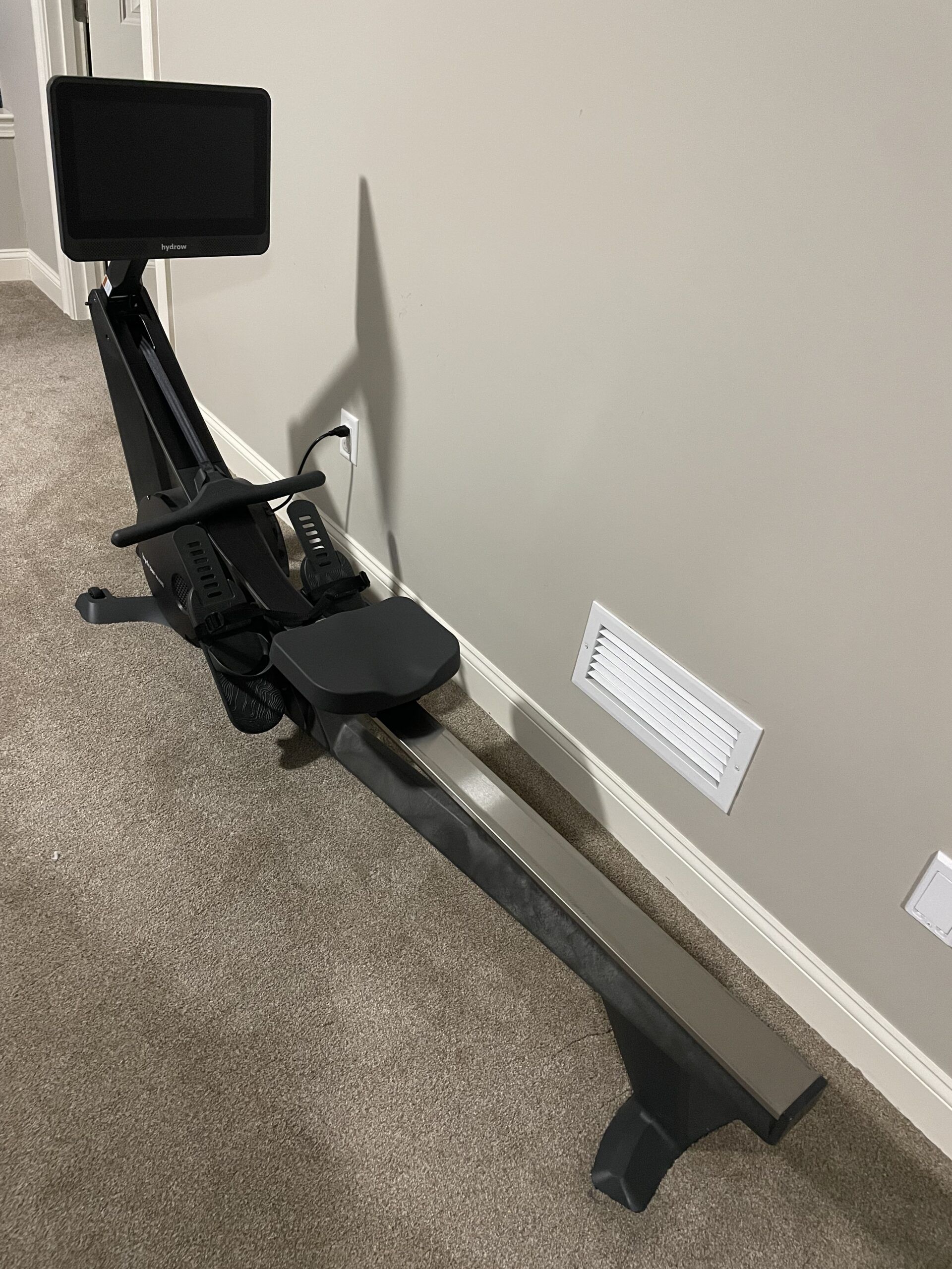 2023 Hydrow Wave Rowing Machine Excellent Condition 0-50 Rides - Upton, MA