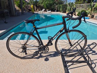 Trek One Series 1.2 Light  Aluminum Alpha Road Bike 700x28 wheels