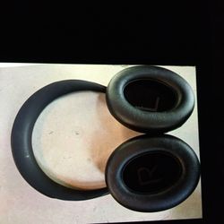 BOSE NC700 BT Headphones