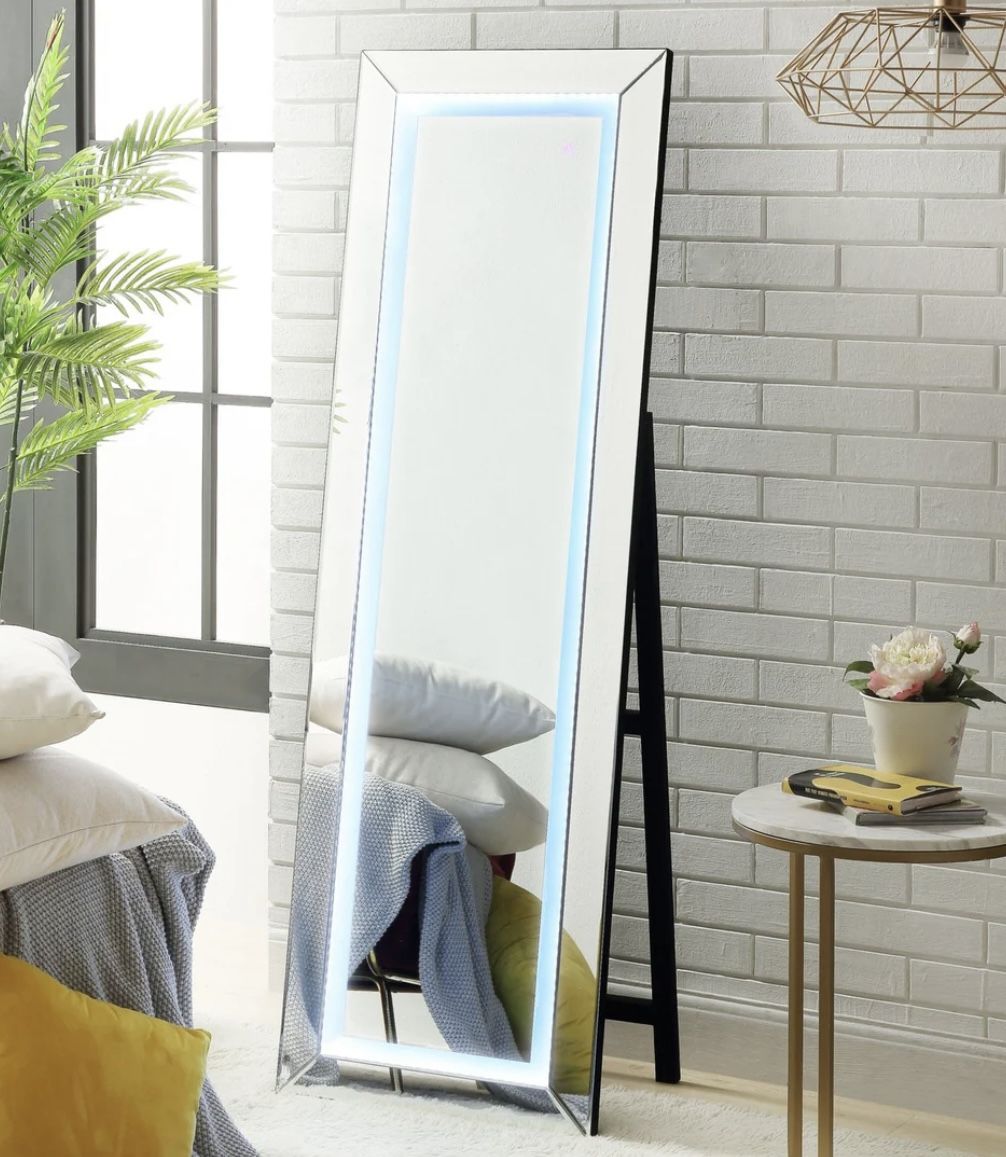 FULL LENGTH LED FLOOR MIRROR