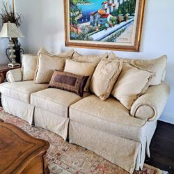 Thomasville Traditonal Living Room Set 