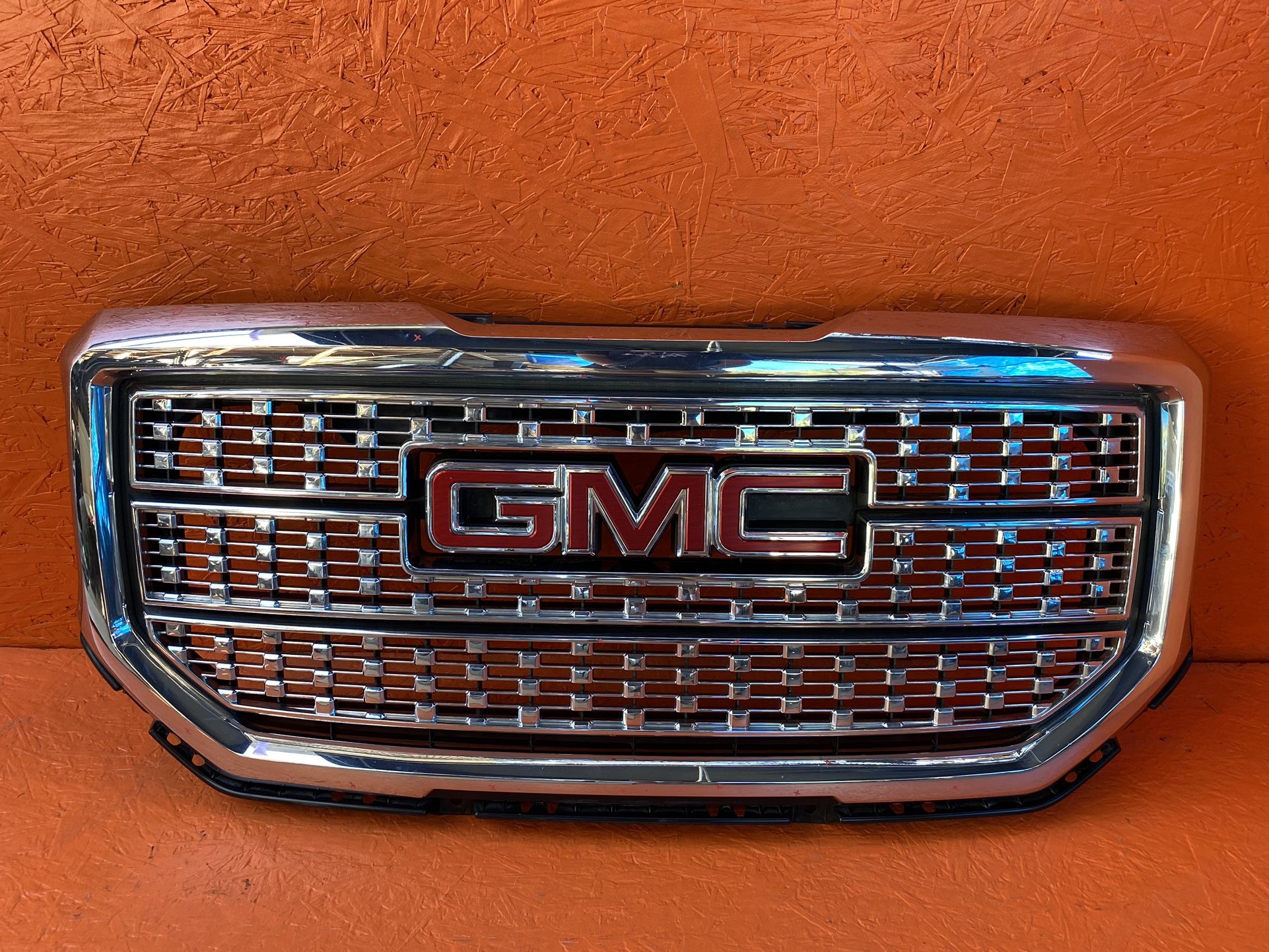 2016 2017 2018 GMC Sierra DENALI 1500 Grille OEM 23496245