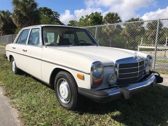 1976 Mercedes Benz 280 Sedan
