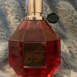 Flowerbomb Ruby Orchid Eau de Parfum by Viktor&Rol
