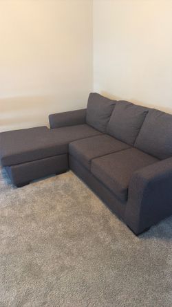 Love Seat w/ Chase