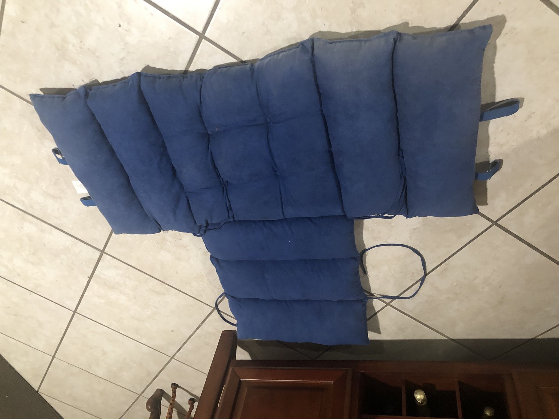 1 Cushions Chair