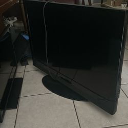 Tv Plasma Great Conditions  28”yes control remote