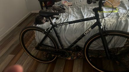 Crew Defender Black City Bike