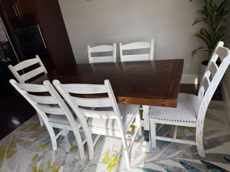 Dining table with 6 chairs