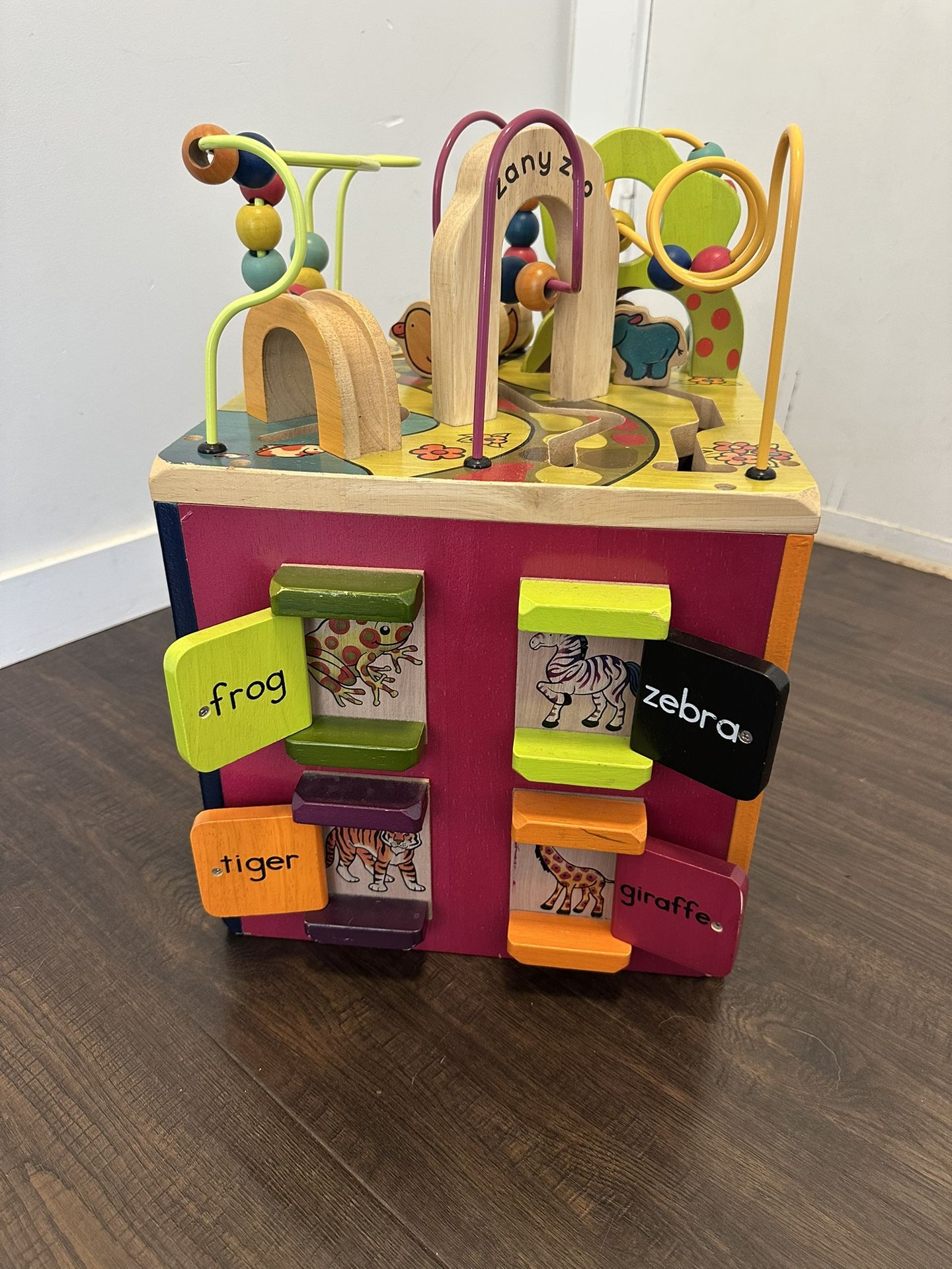 Zany Zoo Activity Cube