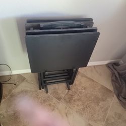 TV Tray Set With Storage Rack