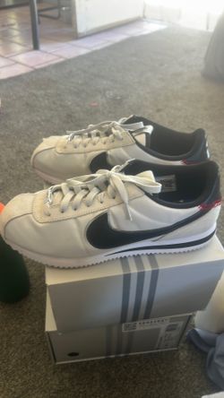 Cortez model Jackie Robinson  us size 9