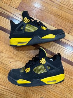 Jordan 4 lightning sz 9.5