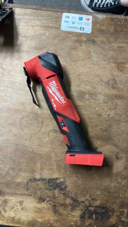 Milwaukee M18 FUEL 18V Lithium-Ion Cordless Brushless Oscillating Multi-Tool (Tool-Only)
