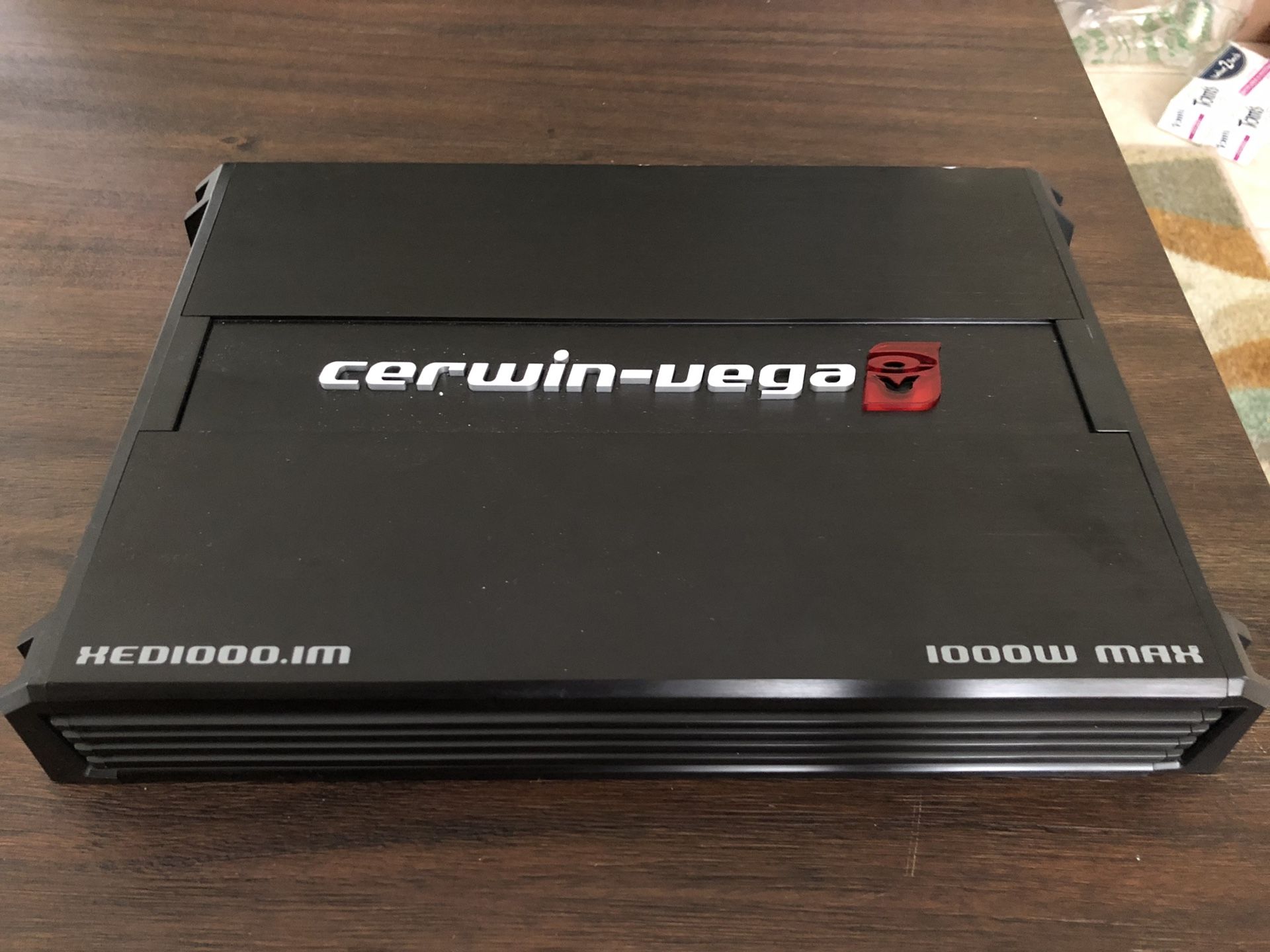 Cerwin Vega XED 1000.1M Mono-block subwoofer AMP Class A/B 1000 watt Max