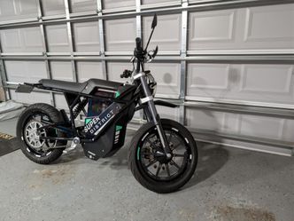2024 Land Super District - limited edition