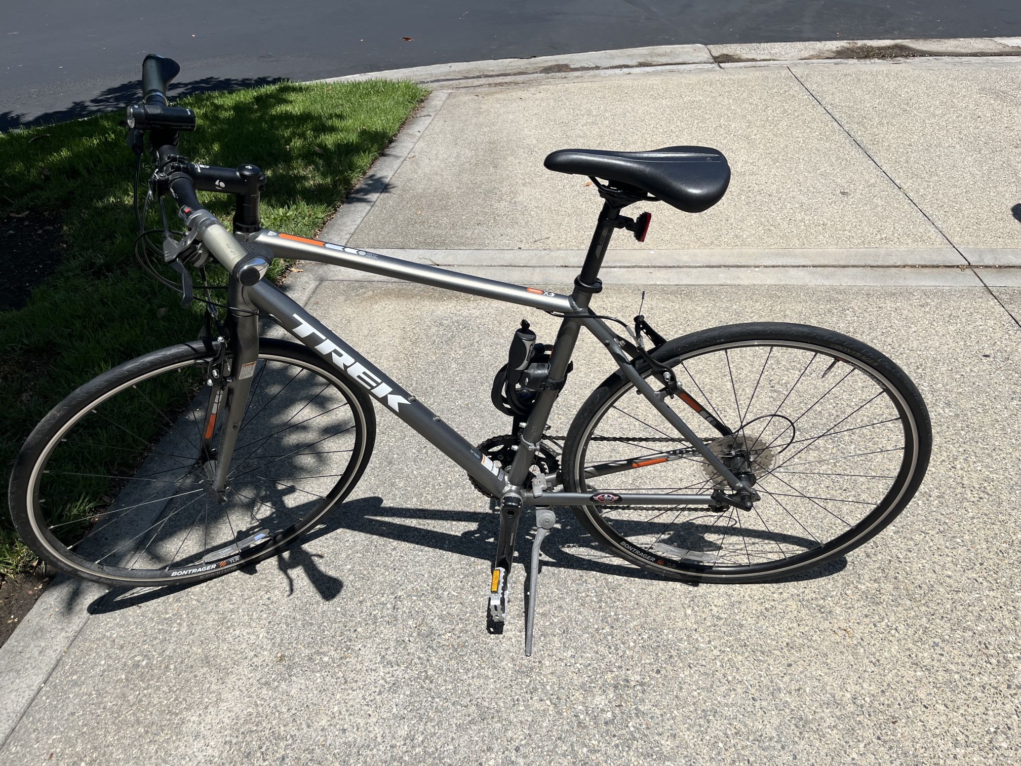 trek 820 mountain bike for sale