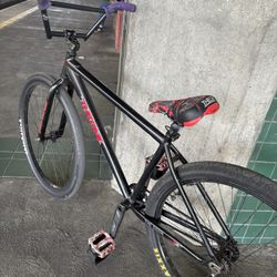 Red Rose Throne TRADES