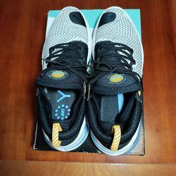 Nike Joyride Run FK Size 10.5 Black/Laser Orange Noir