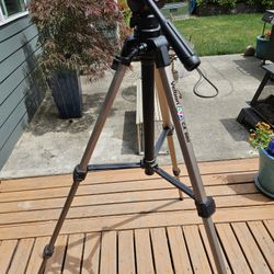 Tripod, Zelbon, CX 680