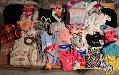 40 pieces girl's size 7/8 clothes $20 FIRM for ALL!