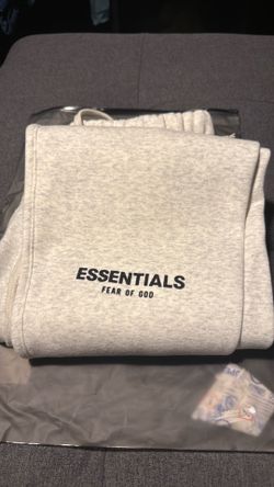 Essentials sweats and hoodie oatmeal color Size Small
