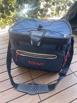 Titan cooler bag 30 cans