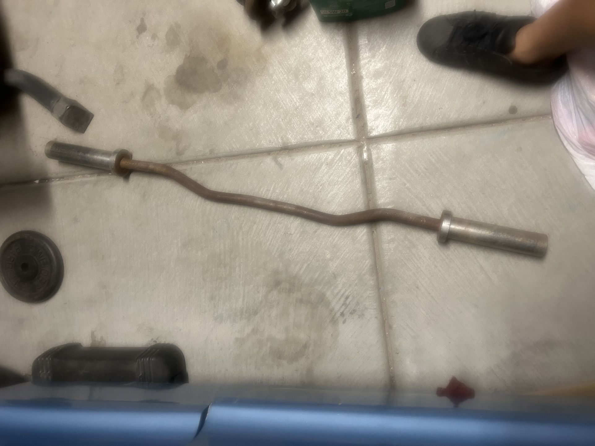 2 Olympic Curl Bars