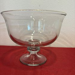 Glass party Bowl with Gold Trim - Kitchen Dinnerware- Simi Valley 