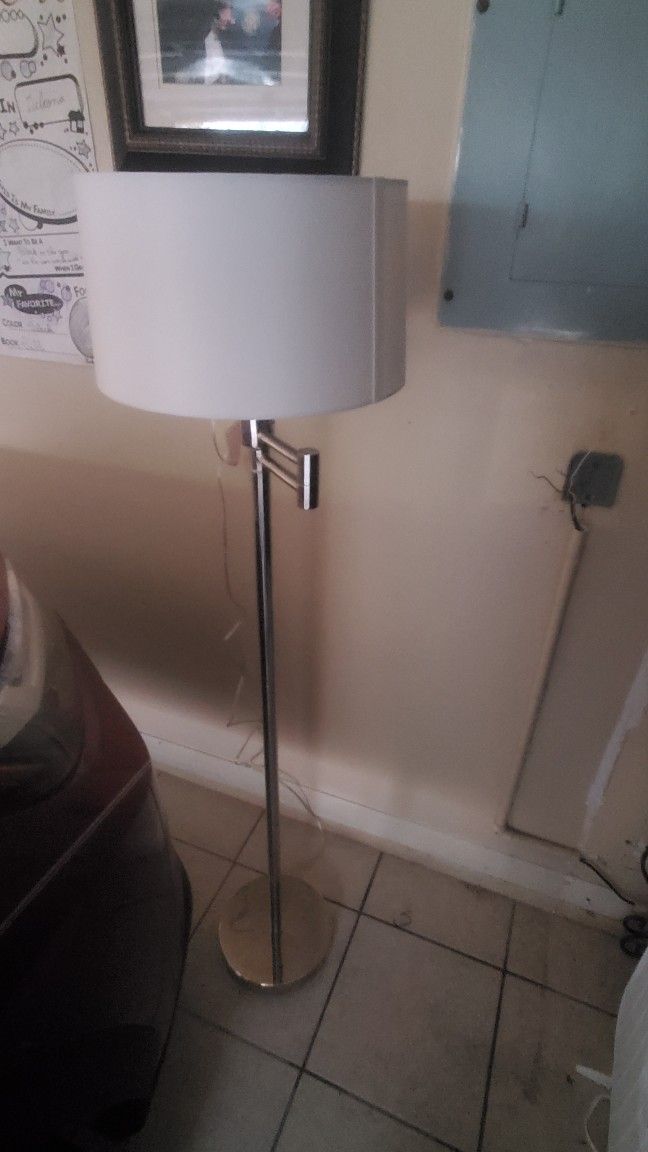 Swing  Arm Lamp