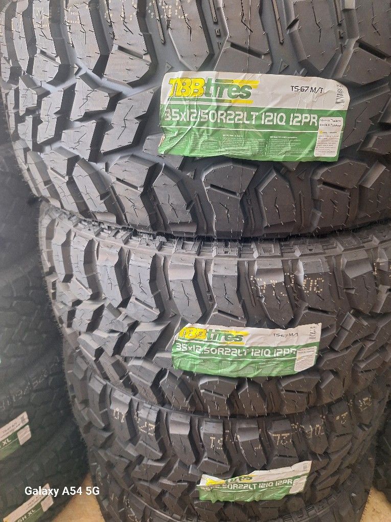$880 TBB 35/12/50/22/ MT SEMI NEW FOUR TI